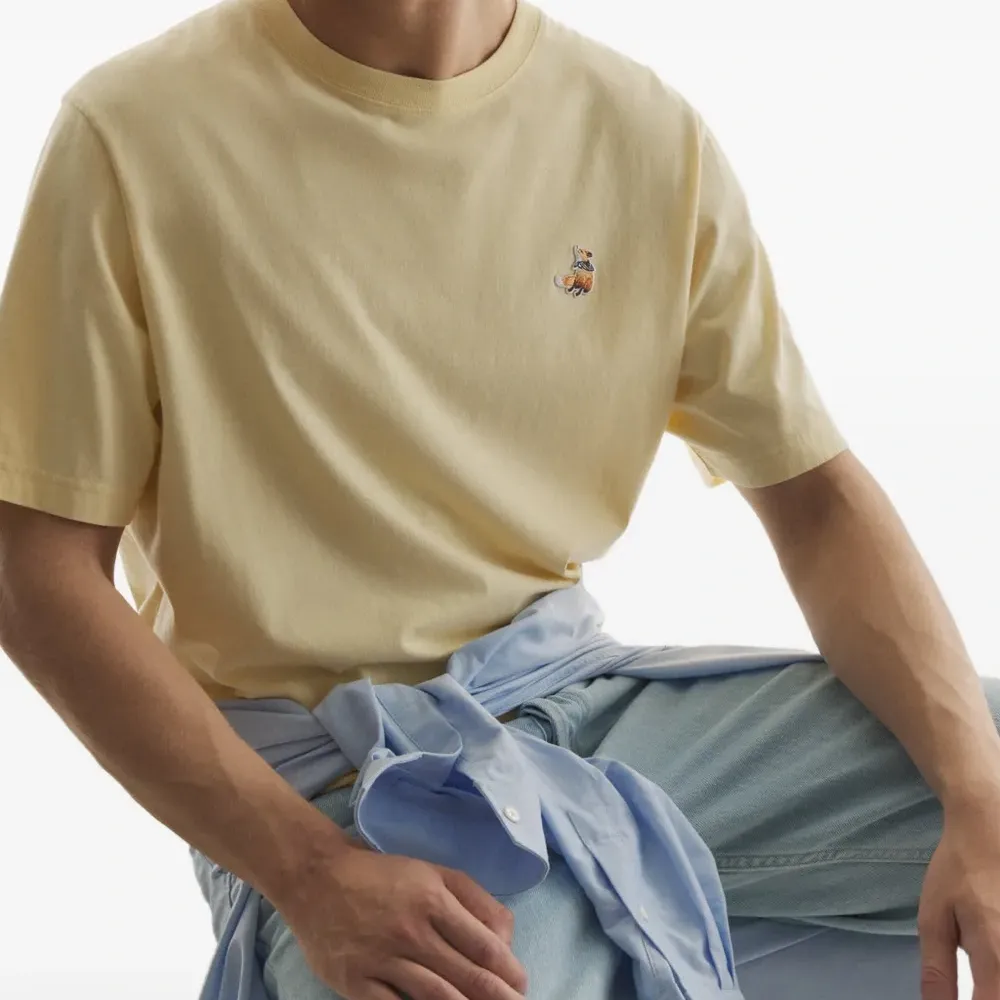 Футболка с вышивкой и круглым вырезом