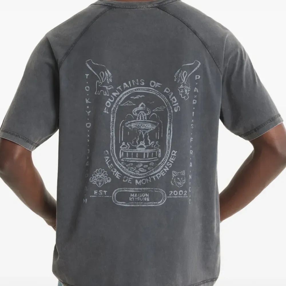 Футболка с принтом и круглым вырезом