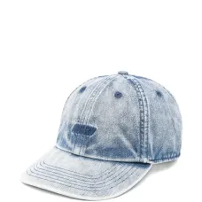 Бейсболка с логотипом