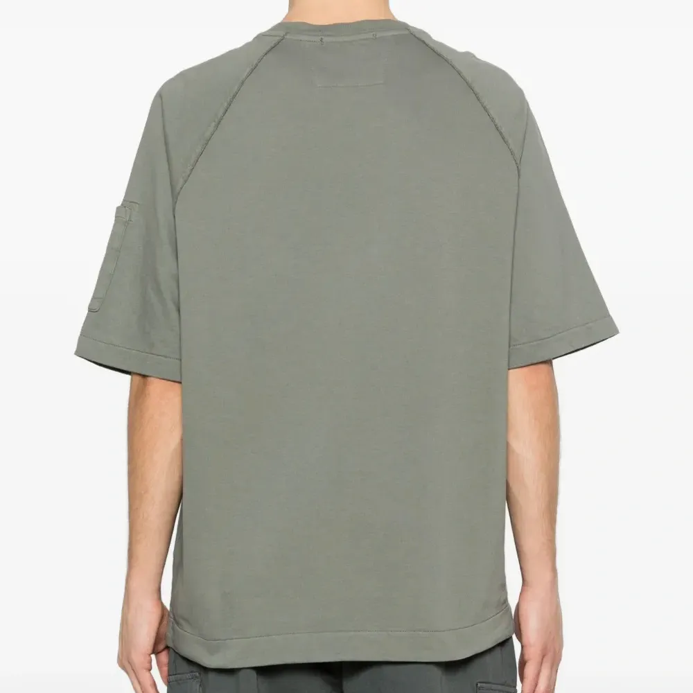 Футболка с карманом