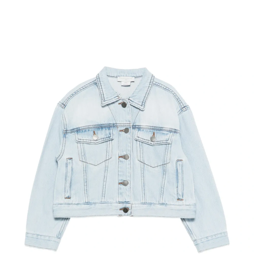 Куртка на пуговицах