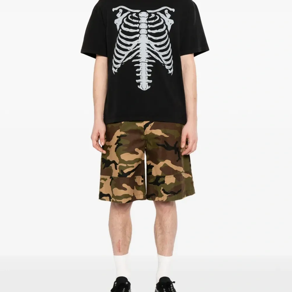 Футболка с принтом