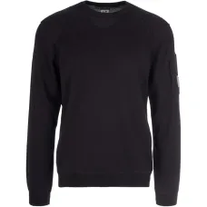 Чёрный свитер