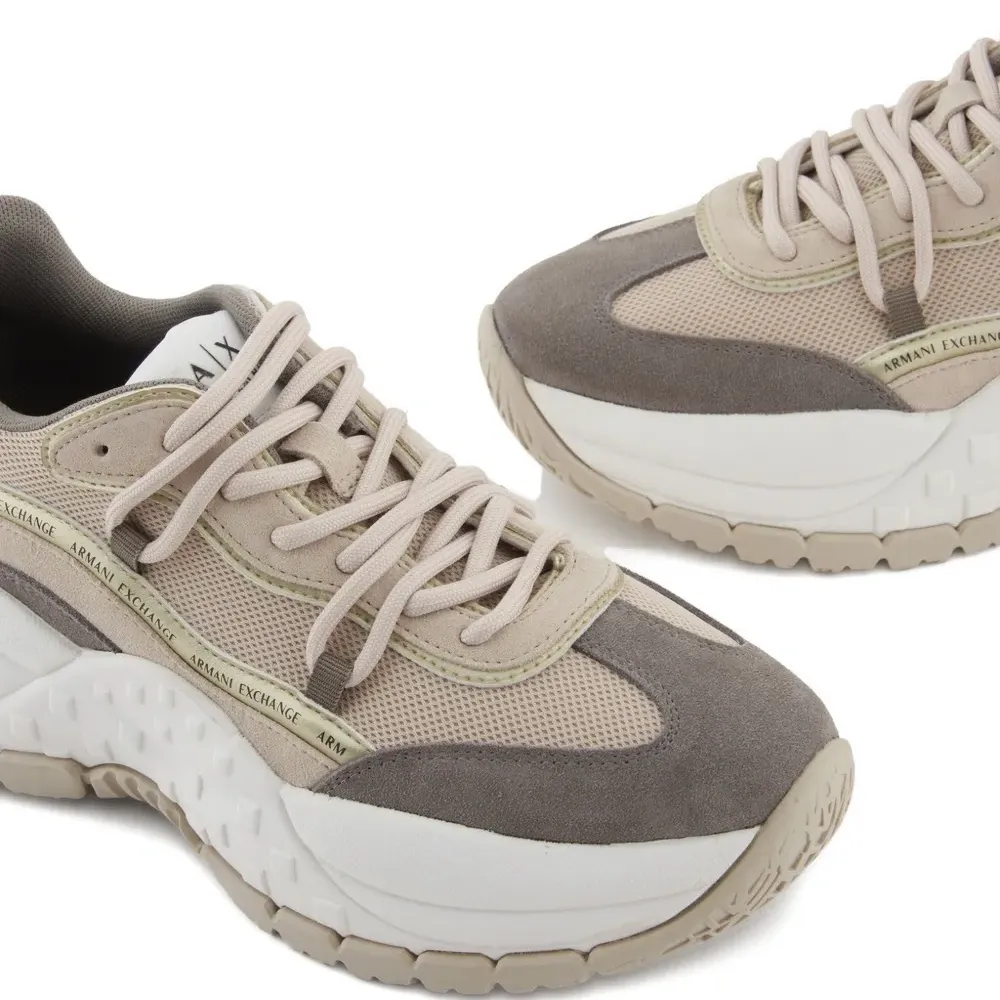 Кроссовки с логотипом Кроссовки с логотипом