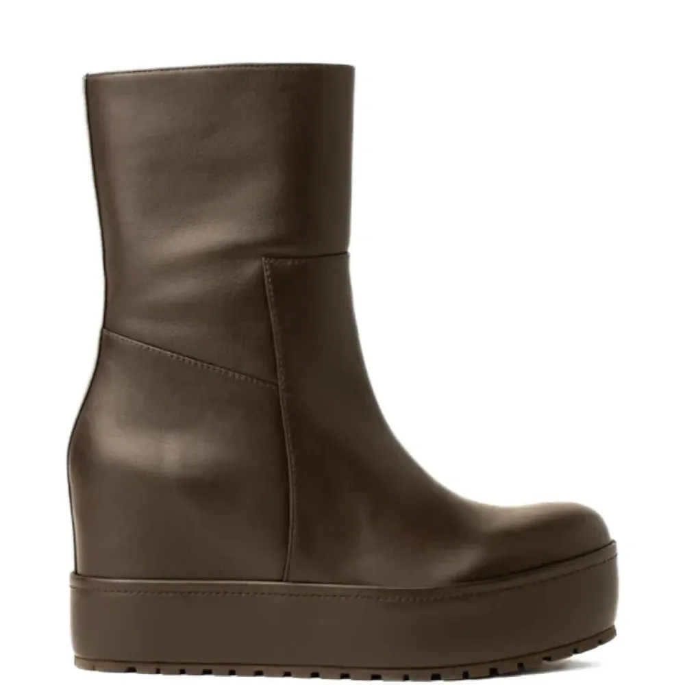 Ботинки на платформе