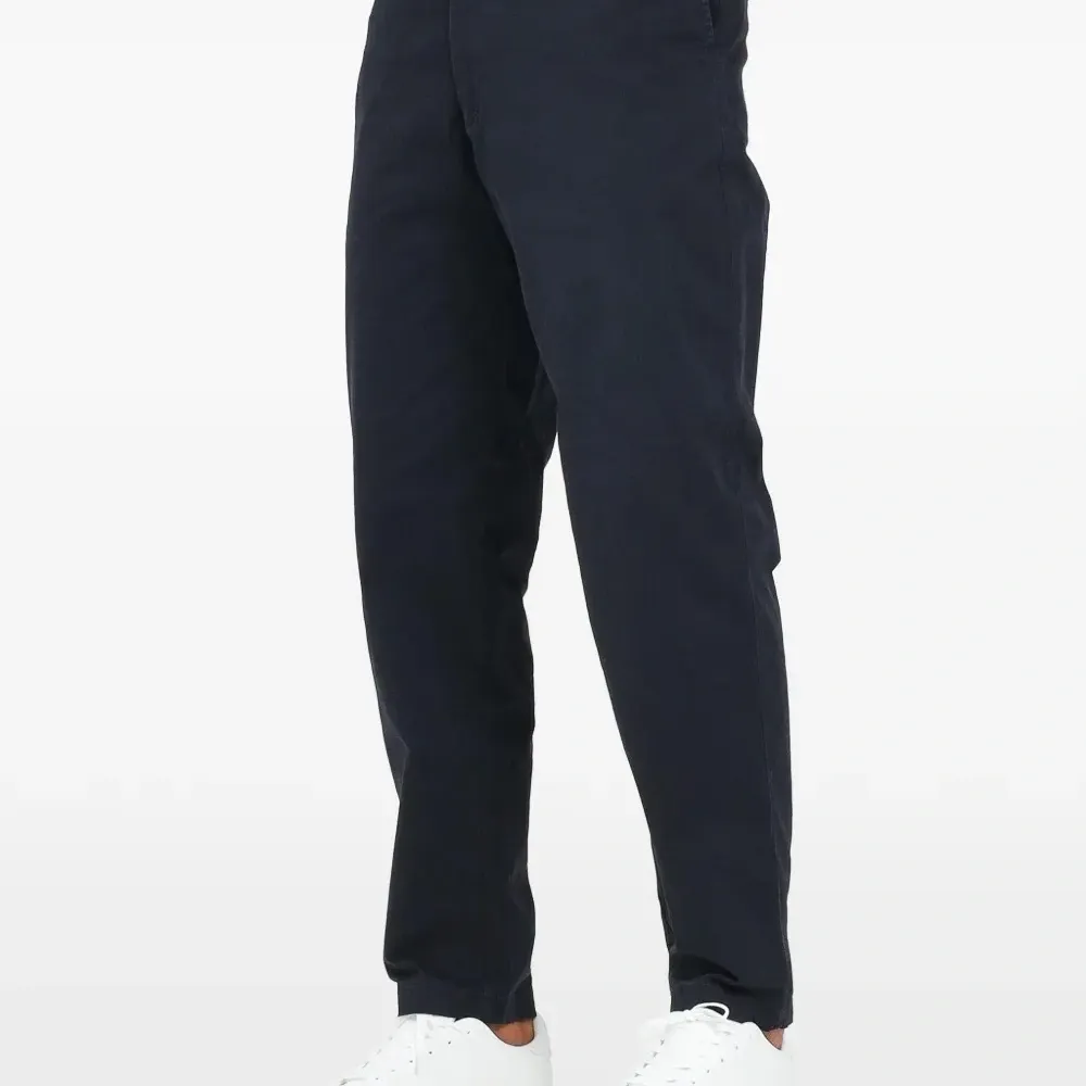 Брюки на пуговицах