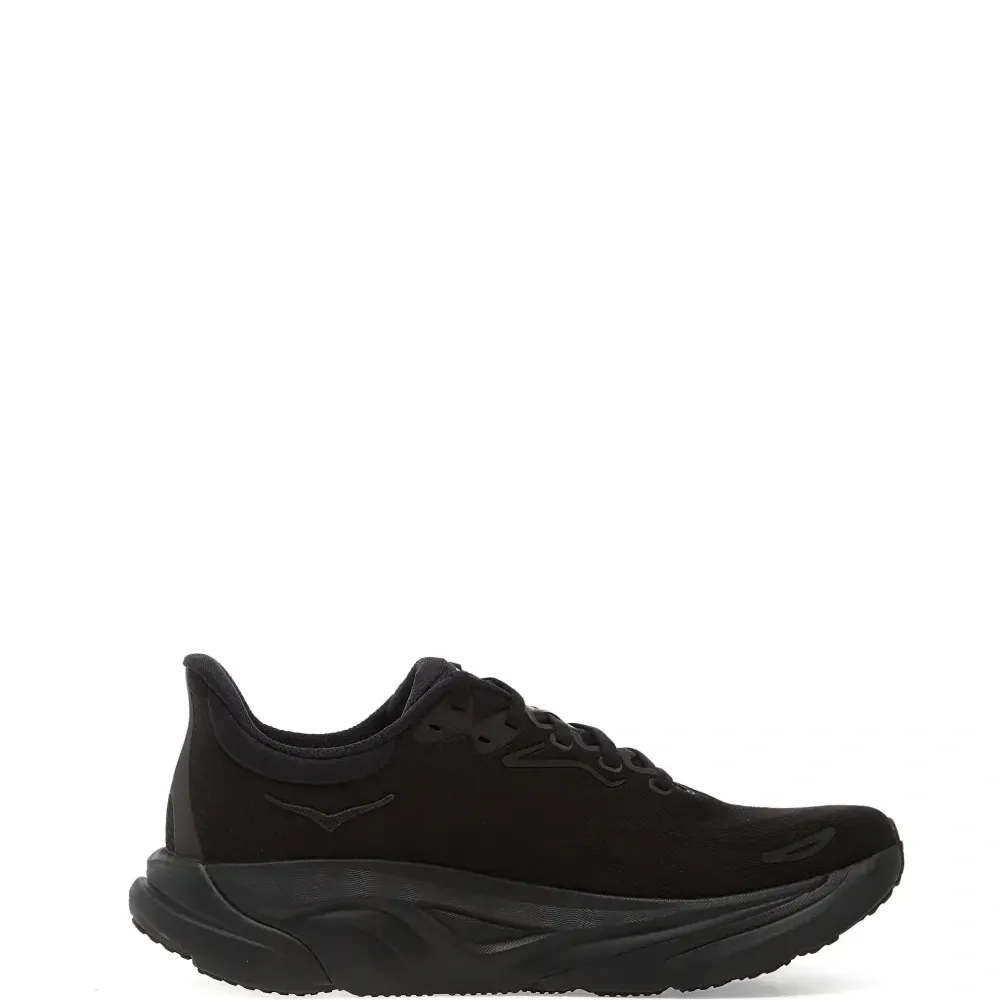 Кроссовки Arahi 8 с логотипом