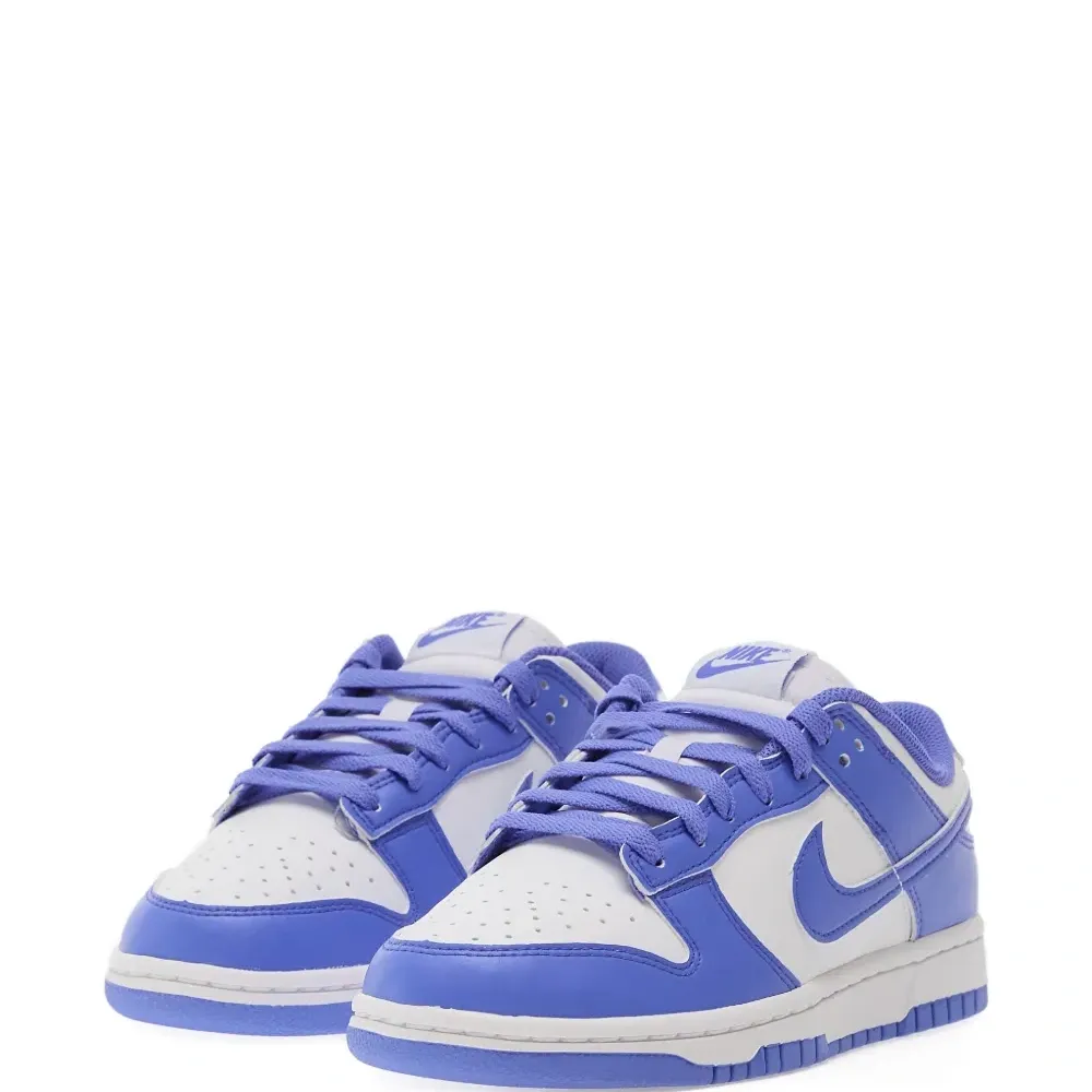 Женские кроссовки Dunk Low на шнуровке