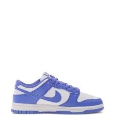 Женские кроссовки Dunk Low на шнуровке