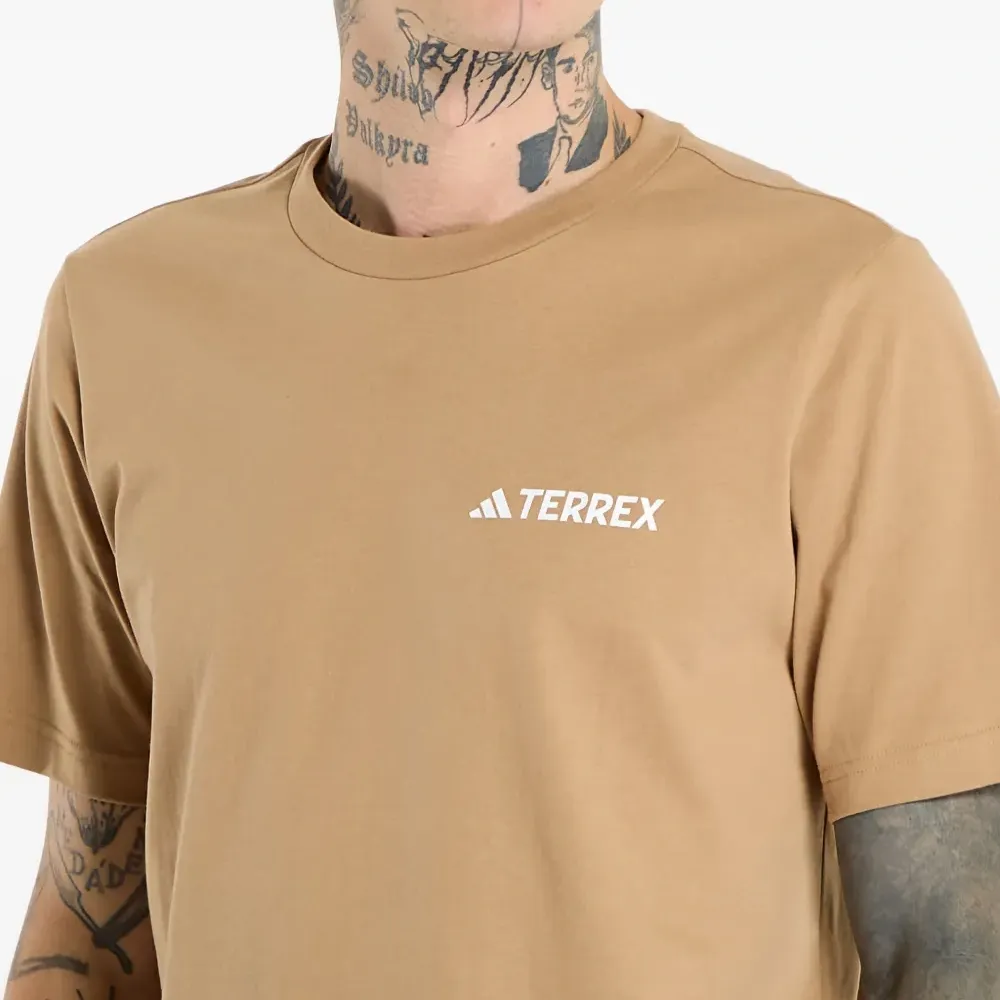 Футболка с принтом логотипа