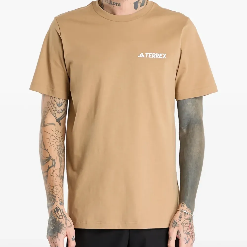 Футболка с принтом логотипа