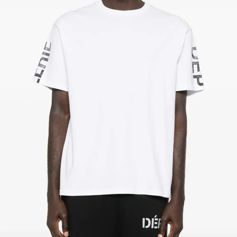 Футболка с короткими рукавами