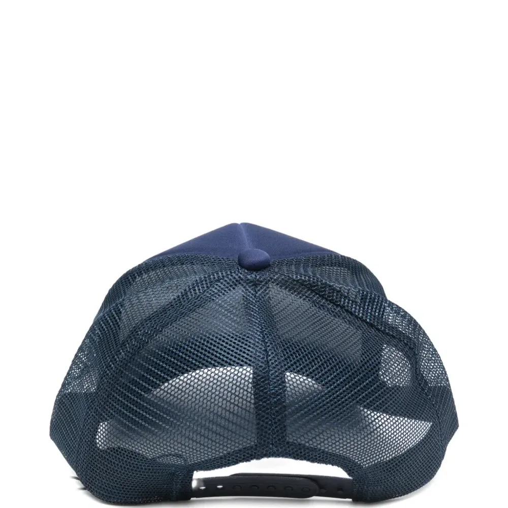 Кепка с логотипом