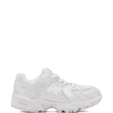 Кроссовки 530 на шнуровке