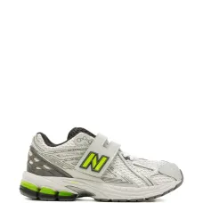 Кроссовки с липучками и нашивкой-логотипом