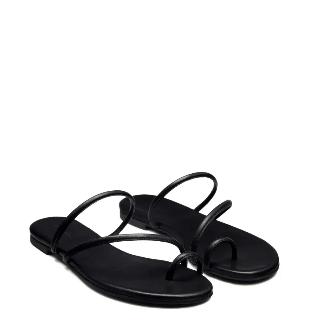 Босоножки с ремешками