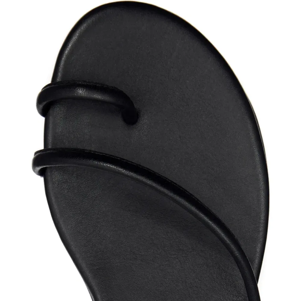 Босоножки с ремешками