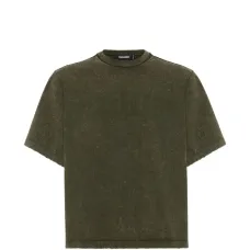 Свободная футболка с необработанными краями