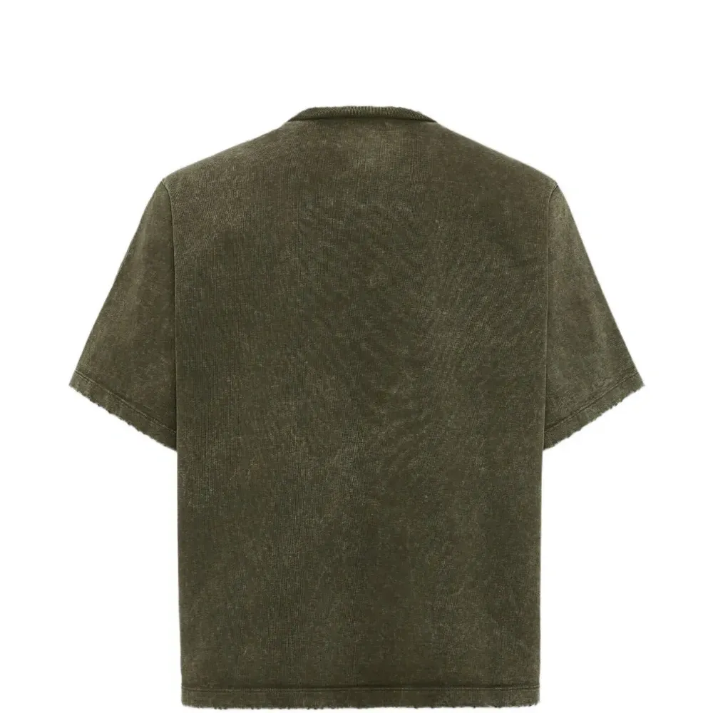 Свободная футболка с необработанными краями