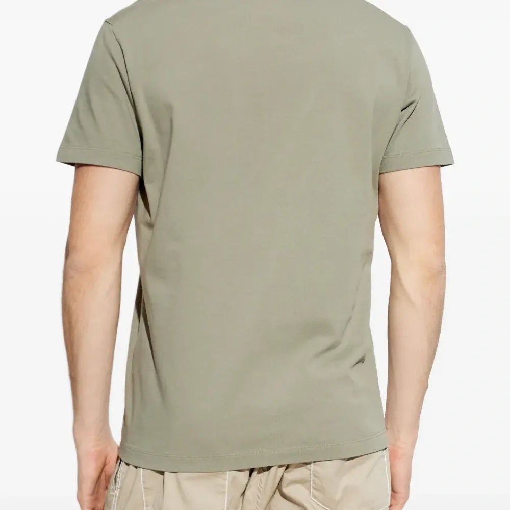 Футболка с логотипом