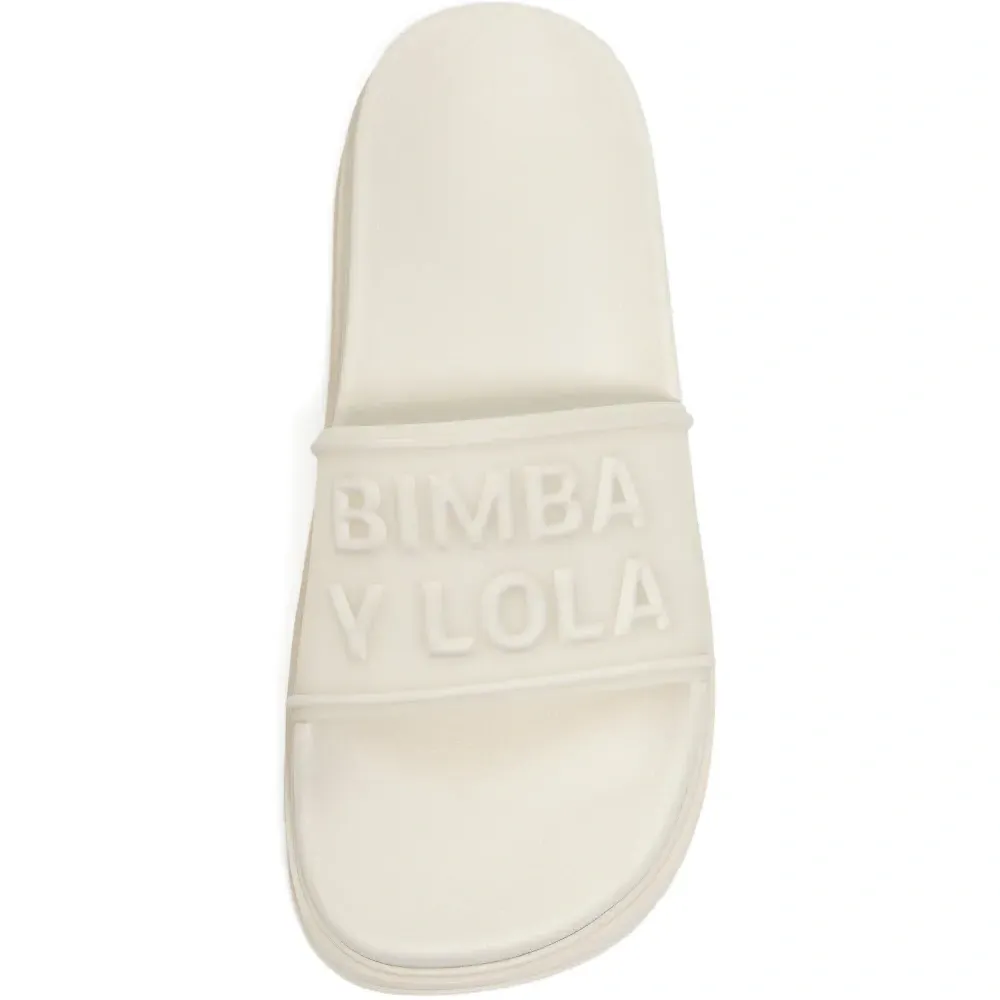 Шлепанцы с тисненым логотипом Шлепанцы с тисненым логотипом