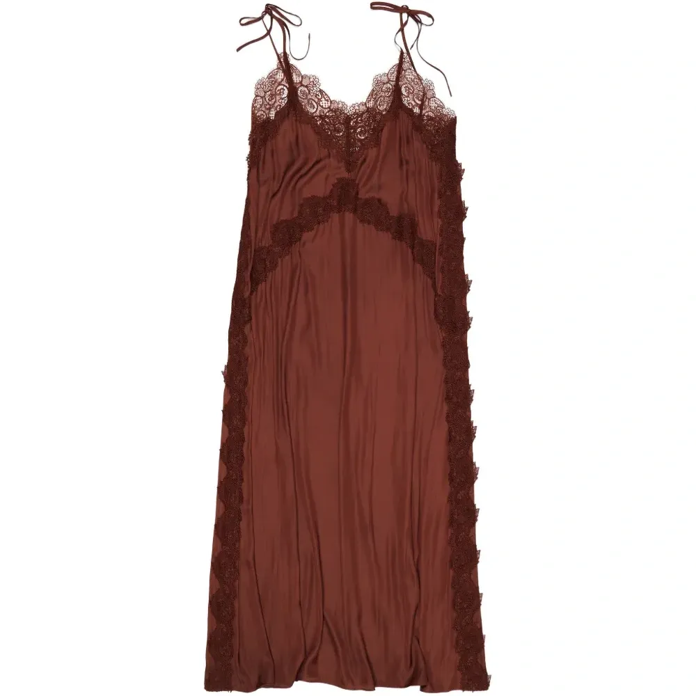 Платье миди с кружевной отделкой