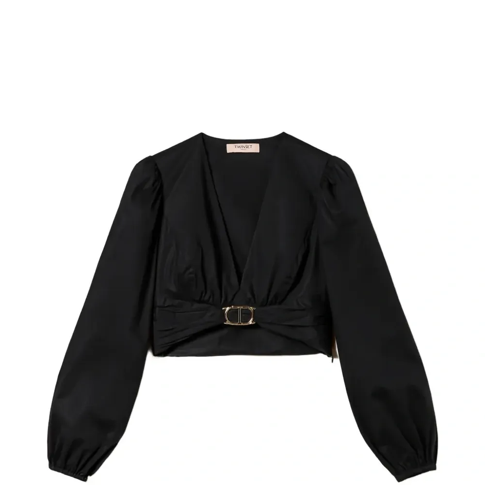 Укороченная блузка из поплина овальной формы