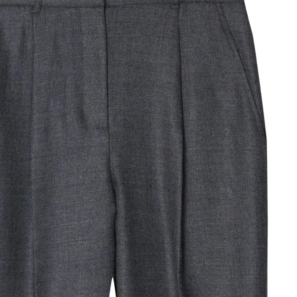 Брюки со складками