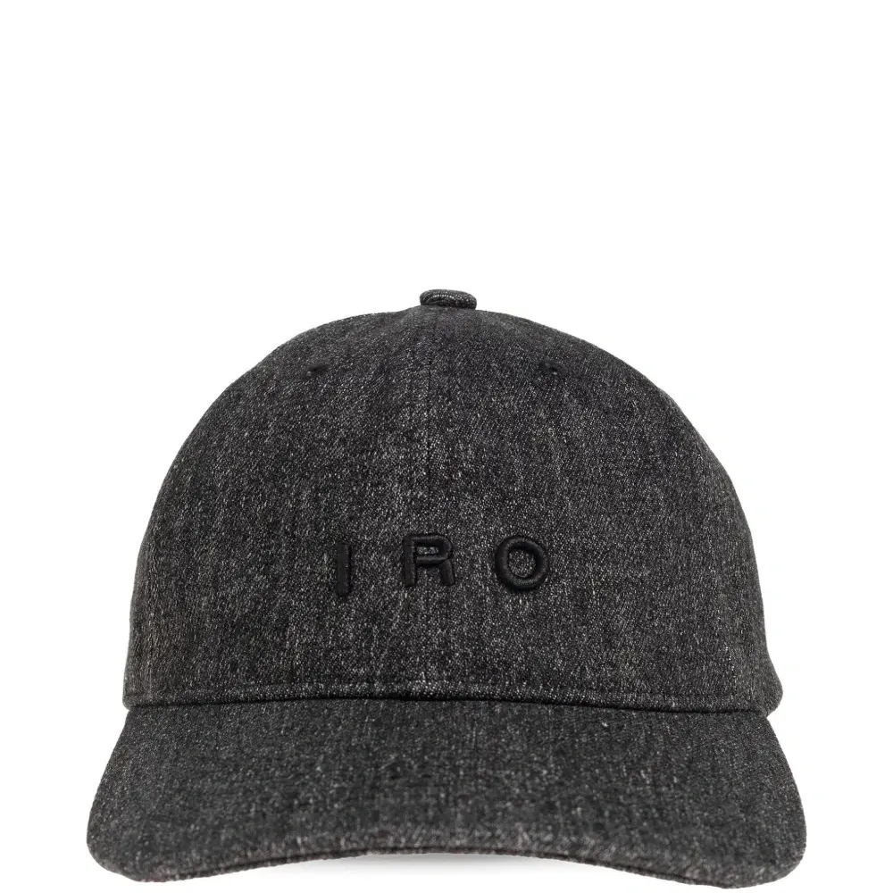 Бейсболка с вышитым логотипом