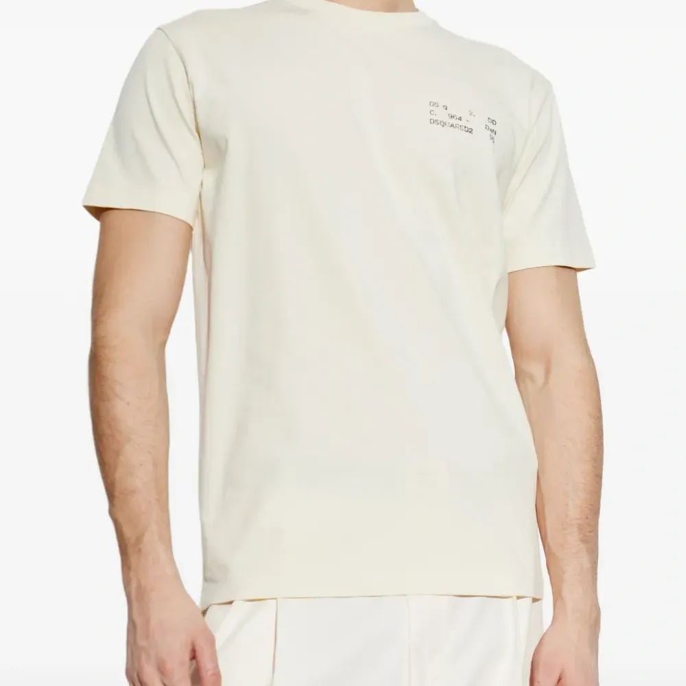 Футболка с принтом логотипа