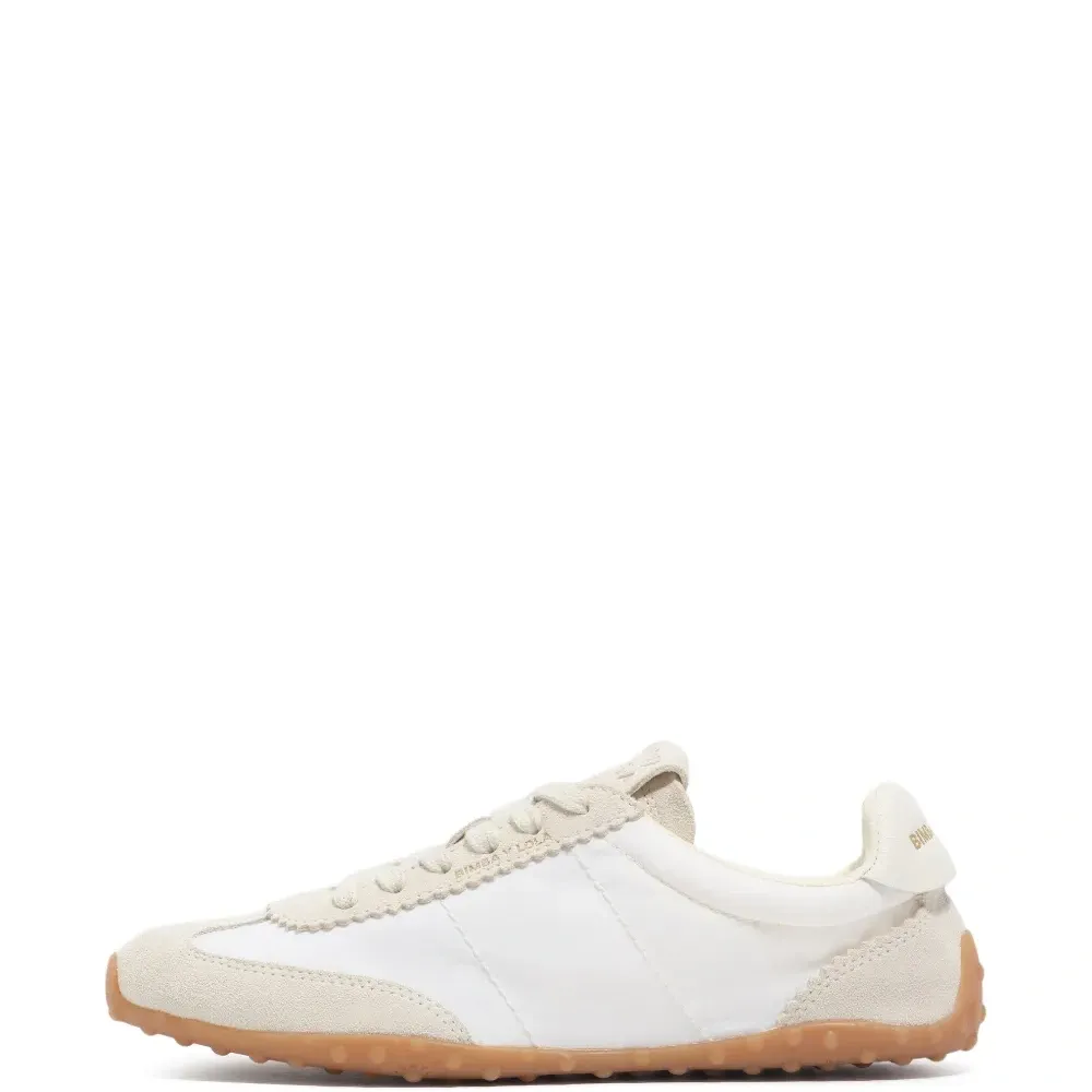 Кроссовки на шнуровке