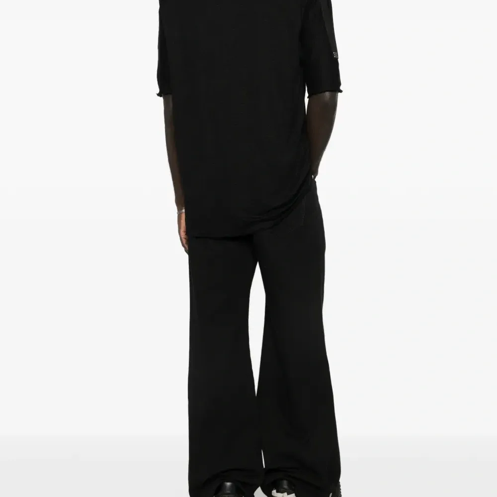 Футболка с круглым вырезом