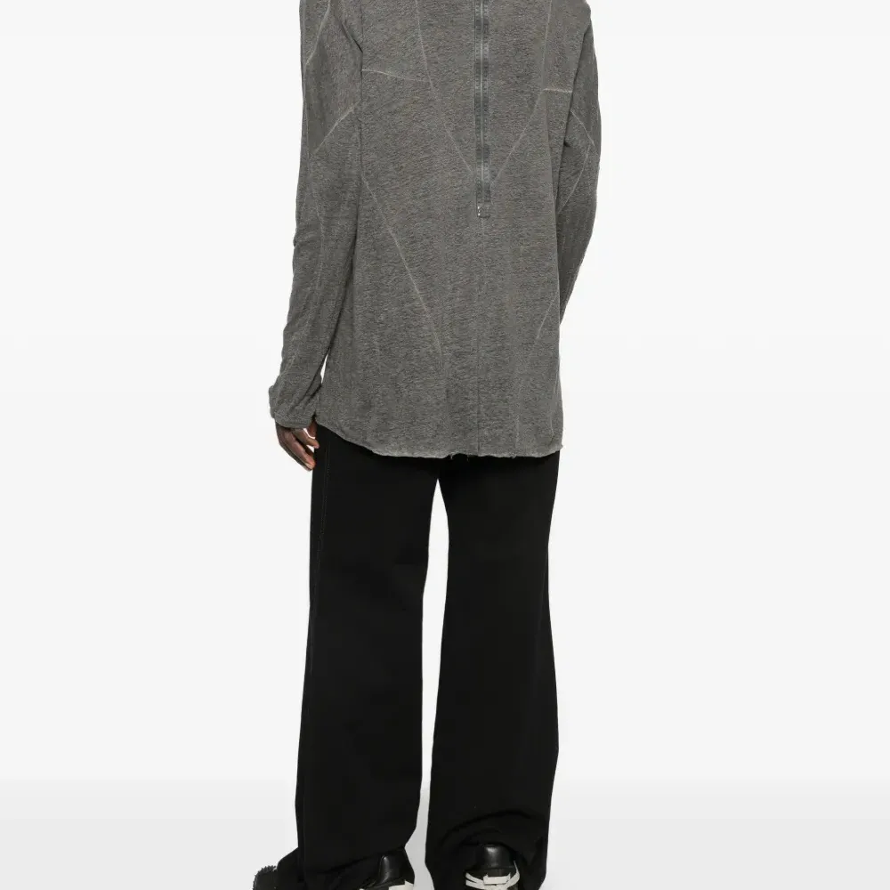 Футболка с длинными рукавами