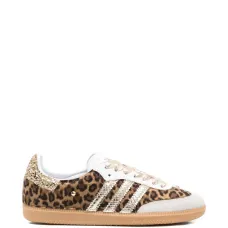 Кроссовки с полосами с анималистичным принтом