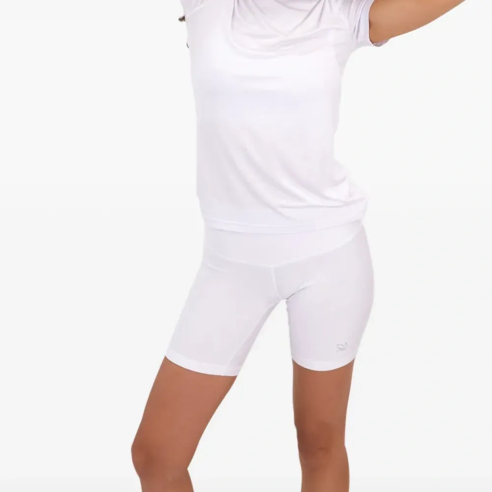 Базовая футболка с круглым вырезом