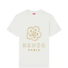 Футболка с цветком боке