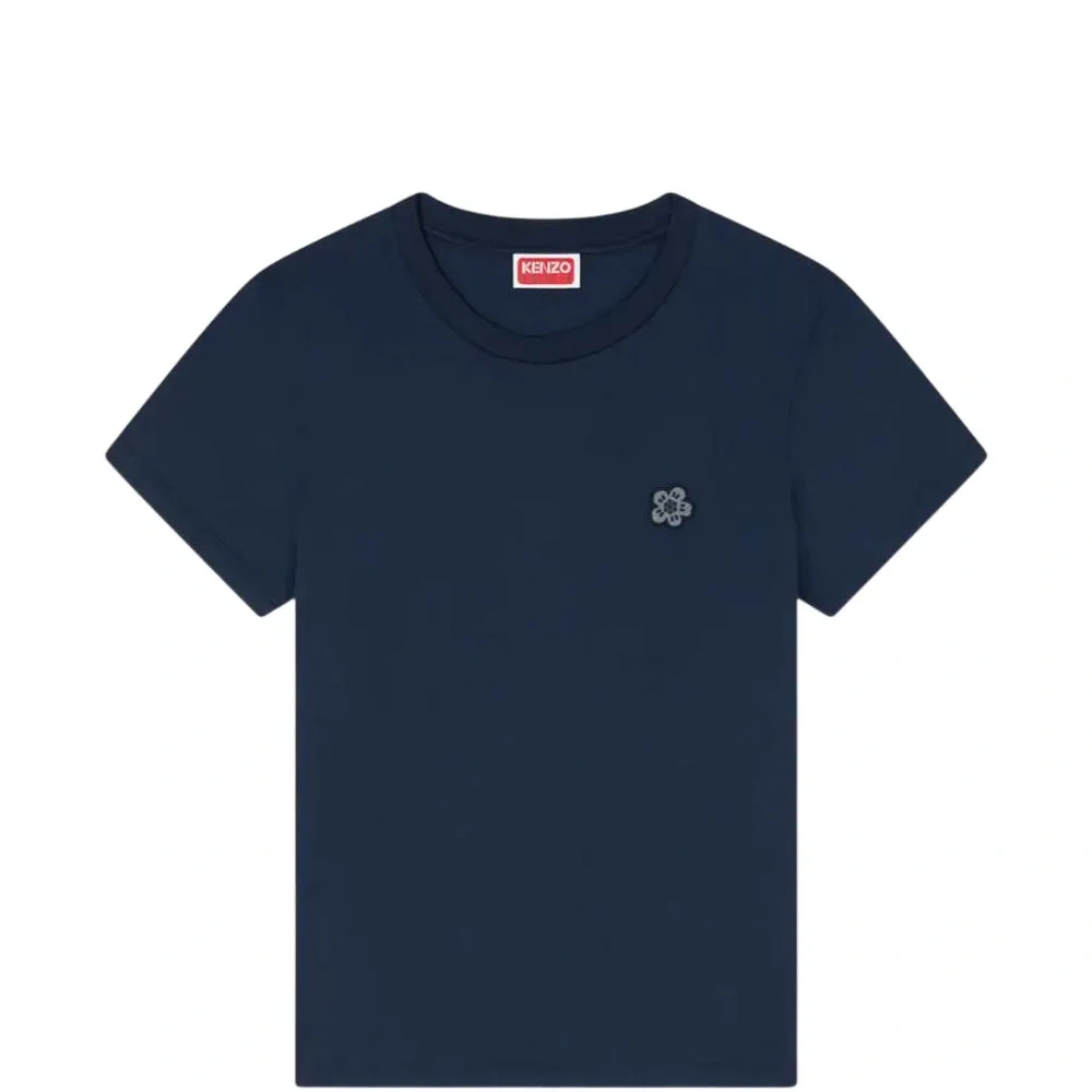 Футболка с цветком боке