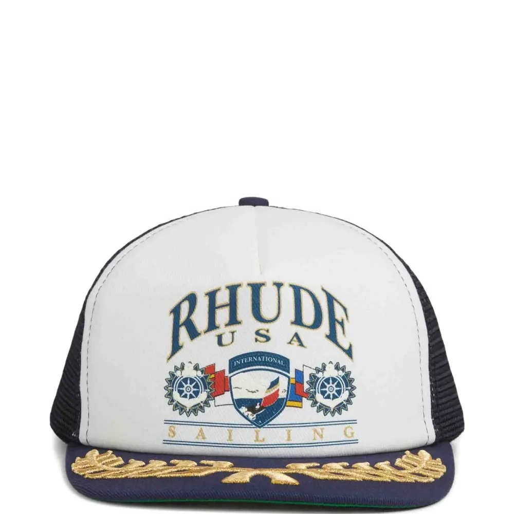 Бейсболка с вышивкой Бейсболка с вышивкой