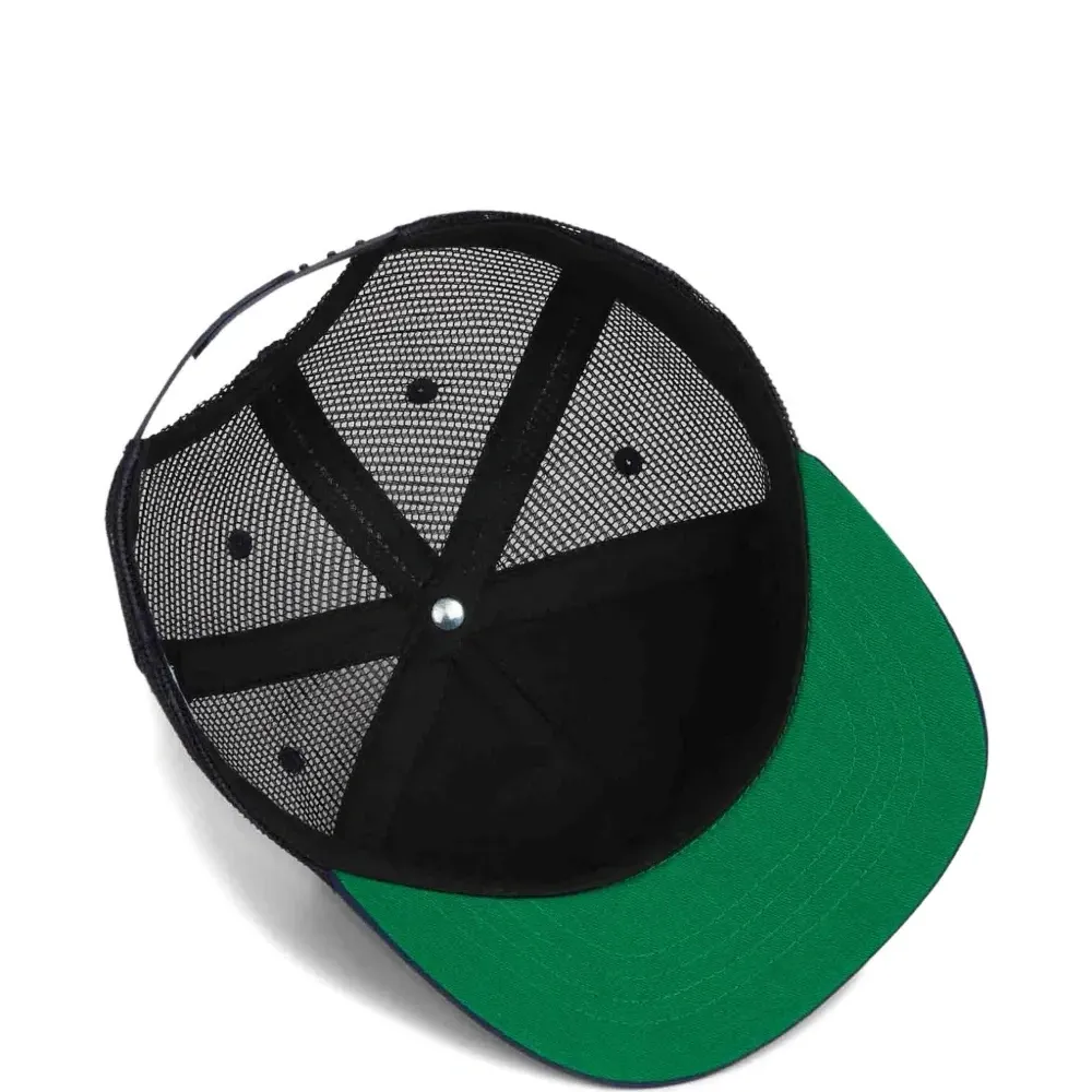 Бейсболка с логотипом