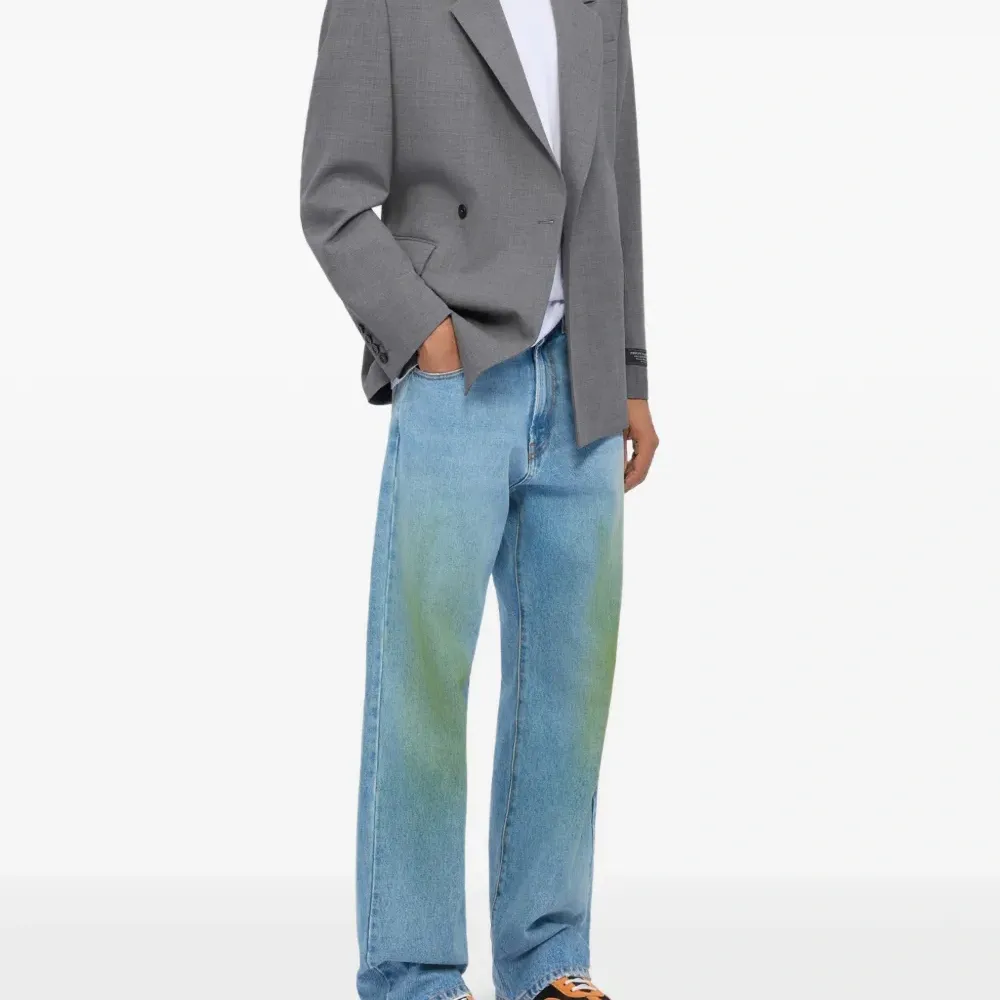 Футболка с круглым вырезом