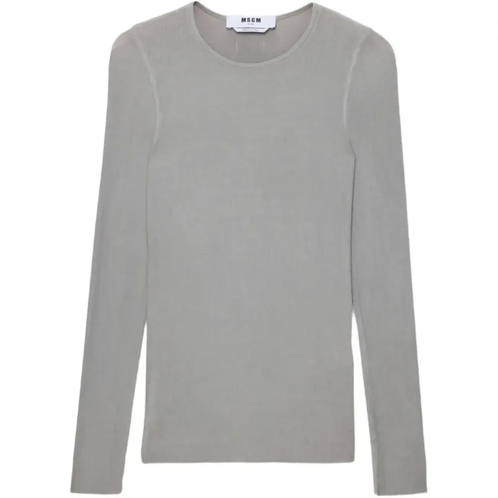 Топ с длинными рукавами