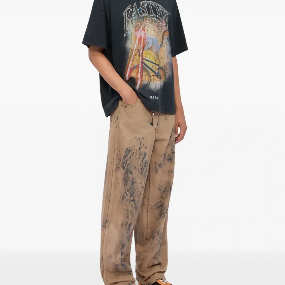 Футболка с графическим принтом