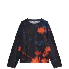 Футболка с цветочным принтом