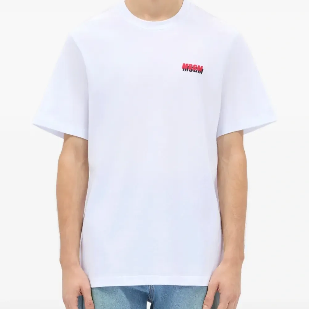 Футболка с логотипом