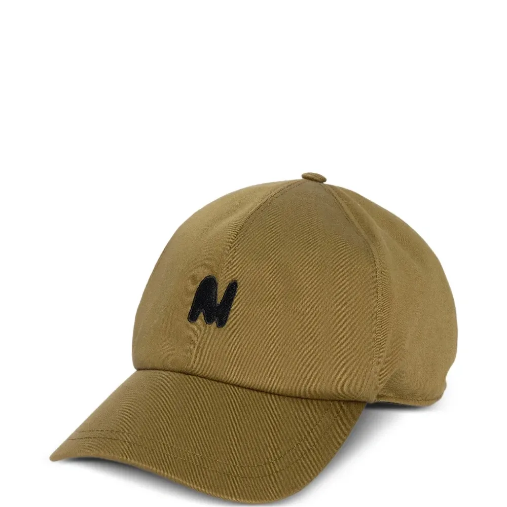 Бейсболка с вышивкой