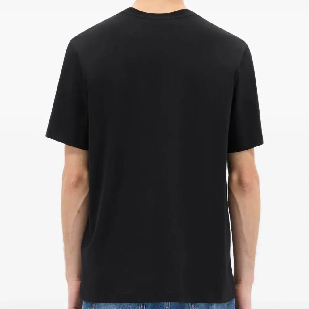 Футболка с вышивкой