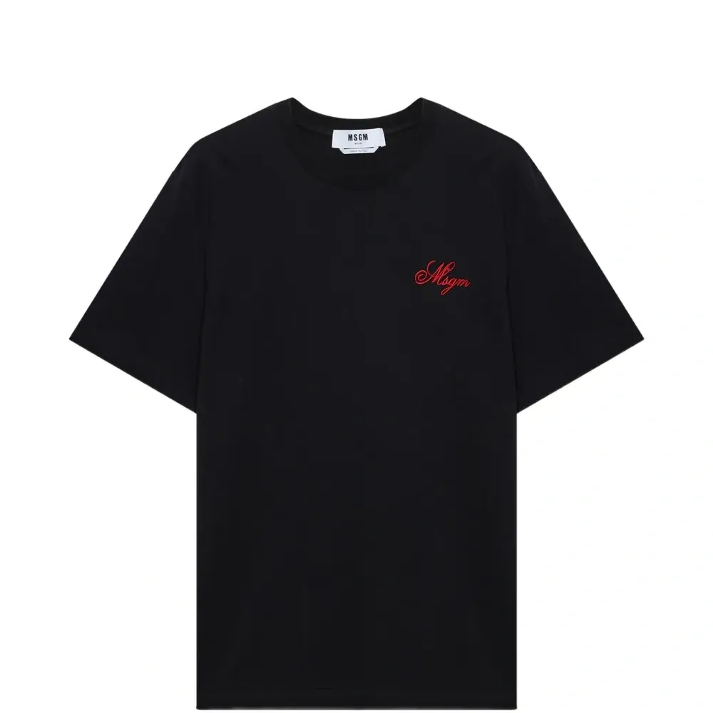 Футболка с вышивкой