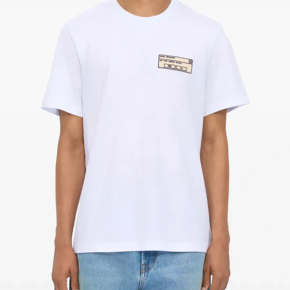 Футболка с круглым вырезом и графическим принтом