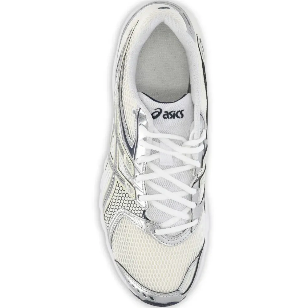 Декорированные кроссовки