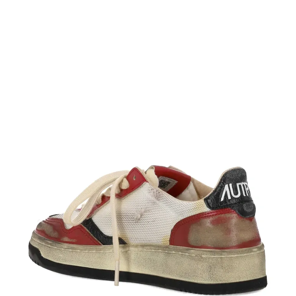 Сетчатые кроссовки